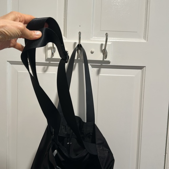 Lulu lemon Black Tote Bag - Picture 8 of 10
